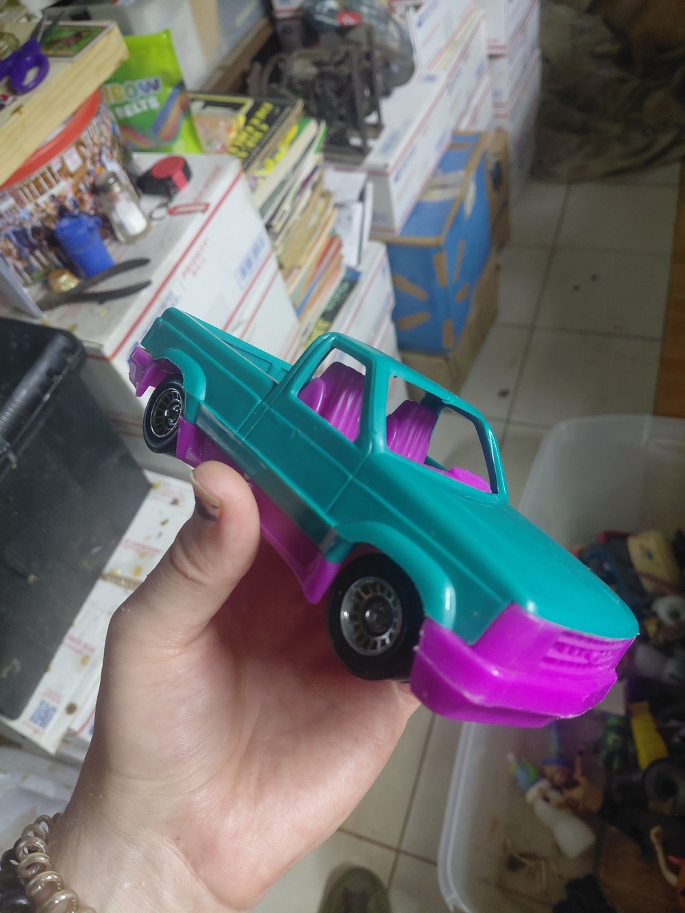 vintage plastic Tootsietoy Custom Cruiser pickup truck (